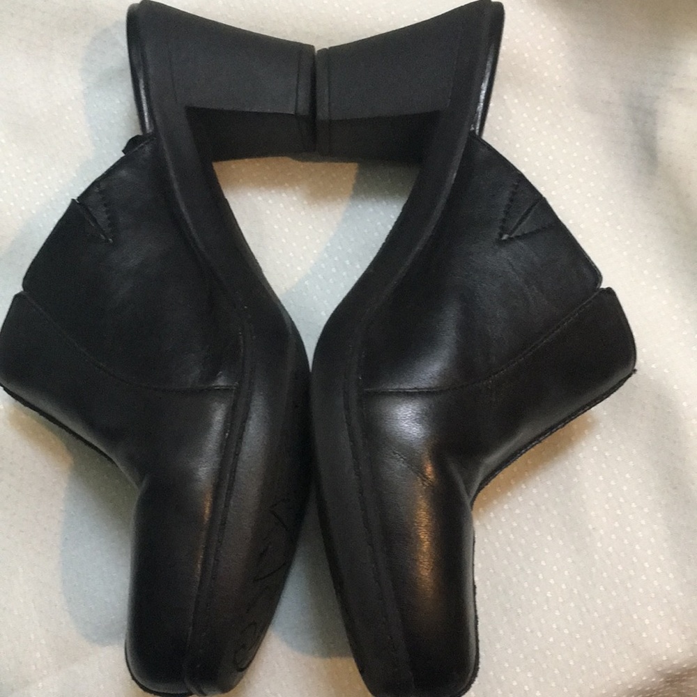 Clogs - Picture 3 of 4